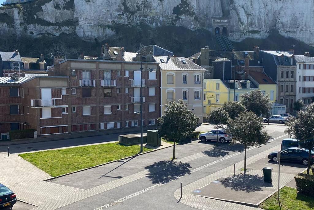 Entre Mer Et Falaises 2 Le Tréport Exteriör bild